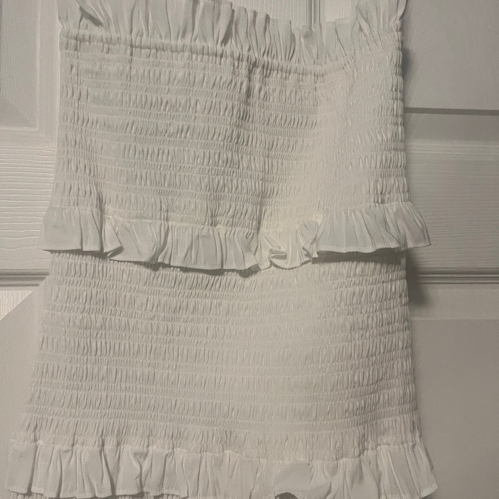 White Ruffled Midi dress - Picture 2 of 3
